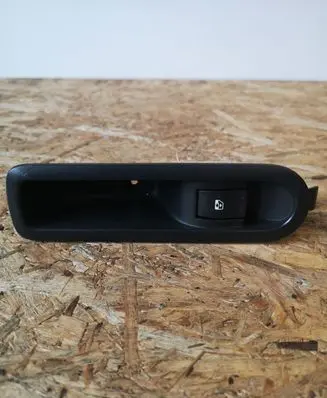 Renault Megane II Electric window control switch 156013870
