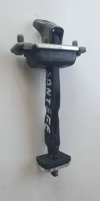 Hyundai Santa Fe Rear door check strap stopper