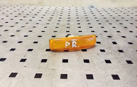Land Rover Freelander 2 - LR2 Front fender indicator light 5H2213K309A