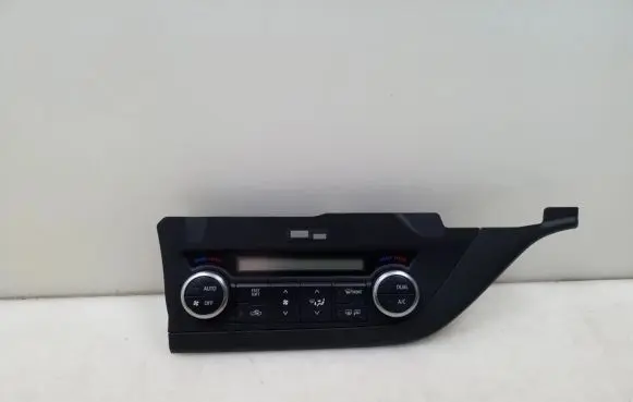 Toyota Auris E180 Air conditioner control unit module 5590002360