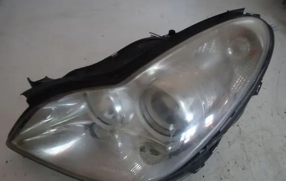 Mercedes-Benz CLS C219 Headlight/headlamp