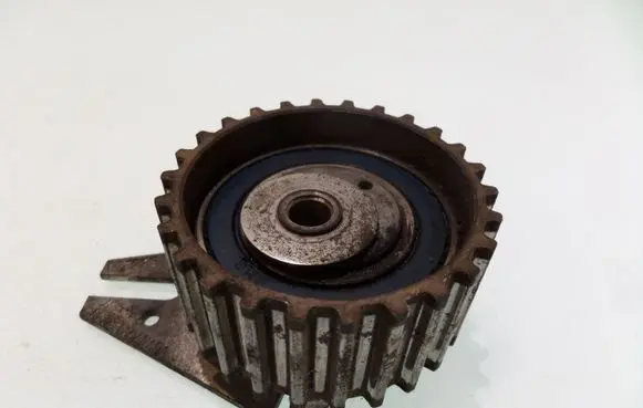 Opel Zafira B Timing belt/chain tensioner 979235