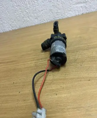 Mercedes-Benz C W203 Electric auxiliary coolant/water pump D8256