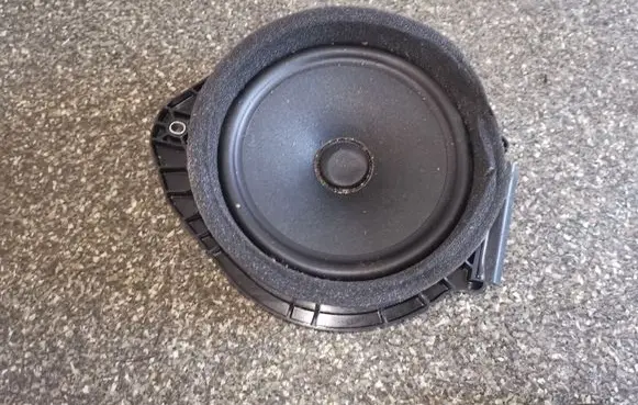 Buick Encore GX I Front door speaker 42690859