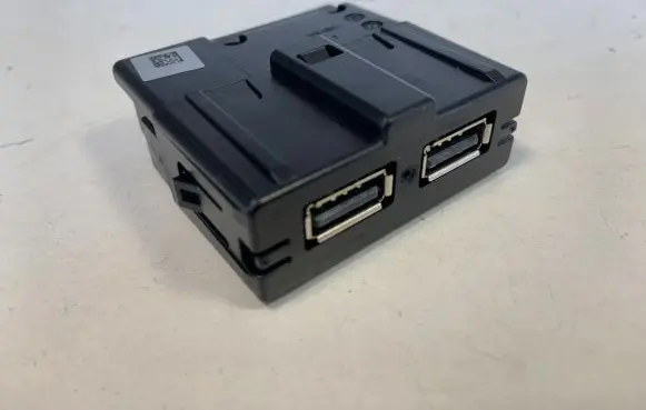 Audi Q5 SQ5 USB socket connector 5Q0035726L