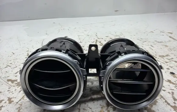 Mercedes-Benz E W213 Dash center air vent grill A2138307800