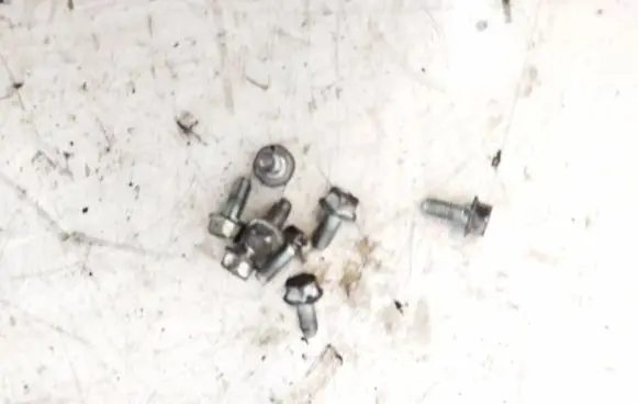Ford C-MAX I Nuts/bolts 