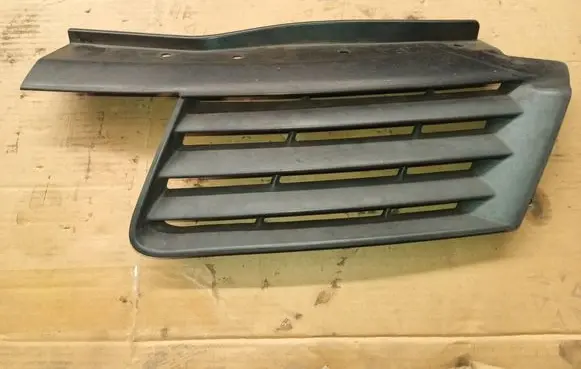 Renault Espace - Grand espace IV Front bumper upper radiator grill 31053M