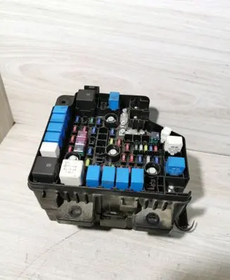 Hyundai Santa Fe Fuse module