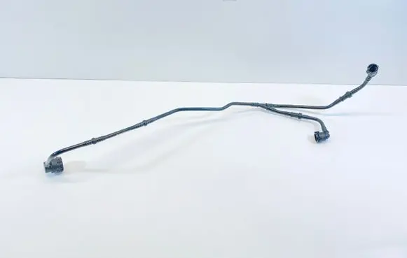 Engine coolant pipe/hose