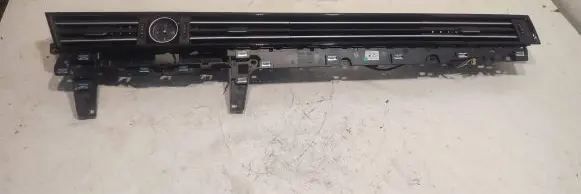 Volkswagen PASSAT B8 Dash center air vent grill 3G1858416D 0917888L08 00999L0310