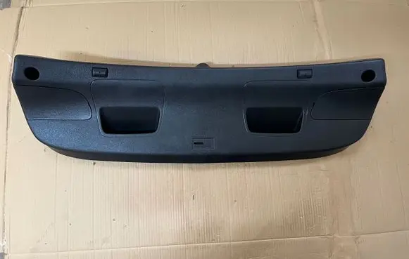 Hyundai i20 (GB IB) Tailgate/boot lid cover trim 81751C8000