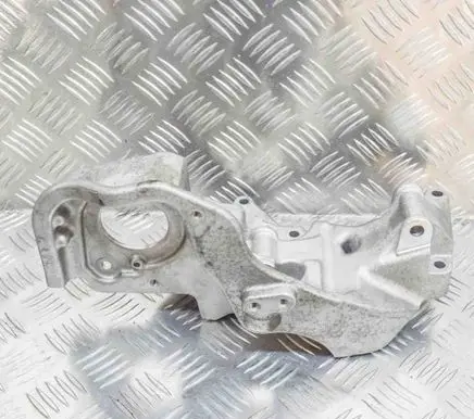 Volvo S90, V90 Generator/alternator bracket 31480996