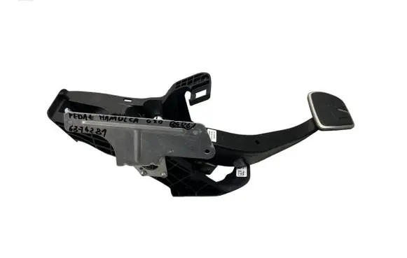 BMW 3 G20 G21 Brake pedal 6874281