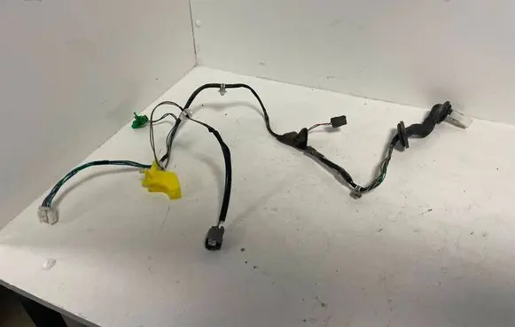 Subaru Legacy Rear door wiring loom 81822AG070