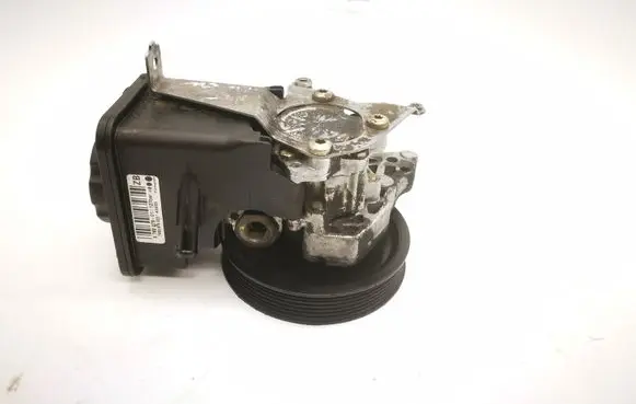 BMW X5 E53 Power steering pump 676227901