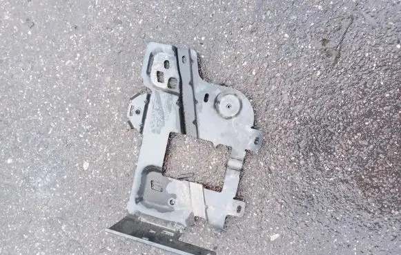 Citroen C4 Cactus Battery tray 9806487180 KA12003