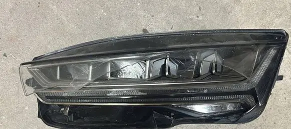 Audi A7 S7 4G Headlight/headlamp 4G8941033R