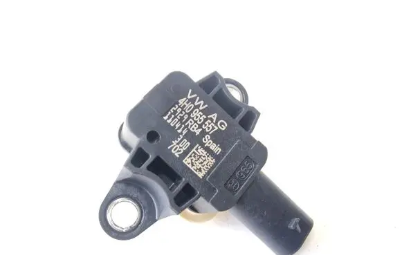 Volkswagen Polo V 6R Airbag deployment crash/impact sensor 4H0955557