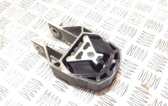 Ford Focus ST Engine mount bracket F1F16P082A