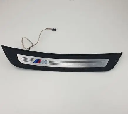 BMW 5 G30 G31 Rear sill trim cover 8064905