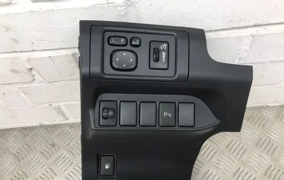 Lexus CT 200H Dashboard lower bottom trim panel 5504576011 453471 183646