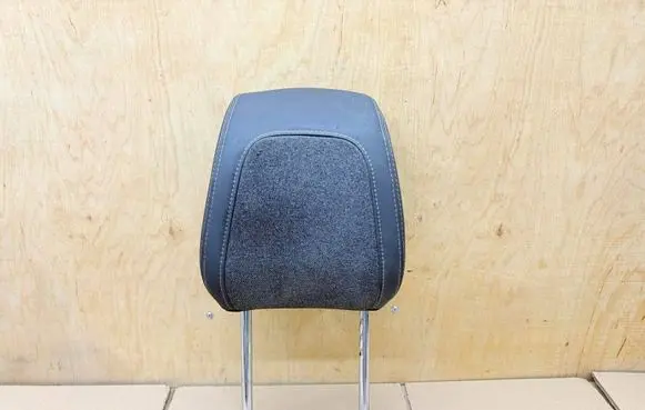 Peugeot 3008 II Front seat headrest 9813571580
