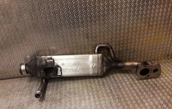 Mercedes-Benz CLK A209 C209 EGR valve cooler 6421400775 A6421400775