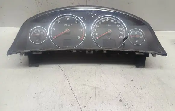 Opel Signum Speedometer (instrument cluster) 13186684DT