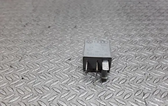 Skoda Octavia Mk2 (1Z) Other relay 1K0951253