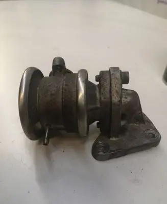 Volkswagen Phaeton EGR valve 078131101N
