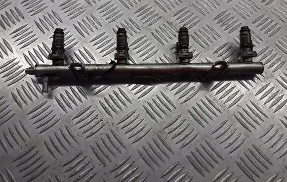Mercedes-Benz A W168 Fuel main line pipe 1680700895