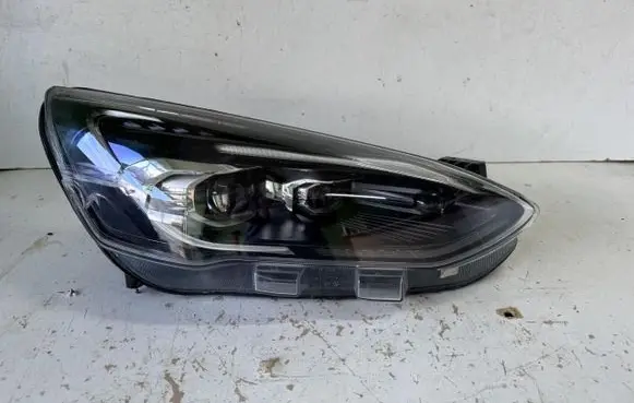 Ford Mondeo MK IV Headlight/headlamp