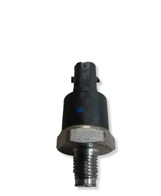 BMW 5 E39 Fuel pressure regulator 
