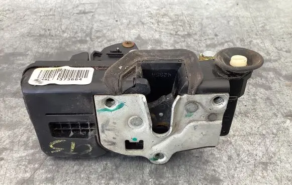 Cadillac CTS Rear door lock L10373664