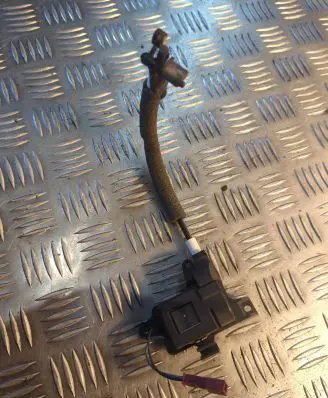 BMW 3 E90 E91 Curtain motor 8972002400 897200240000