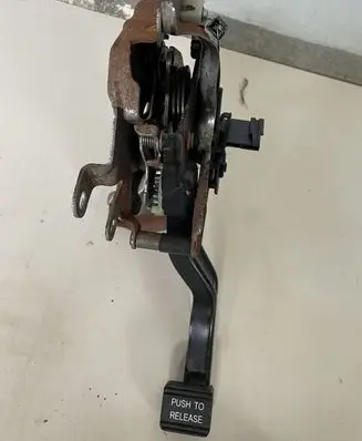 Jeep Grand Cherokee Handbrake/parking brake lever assembly 04779627AH