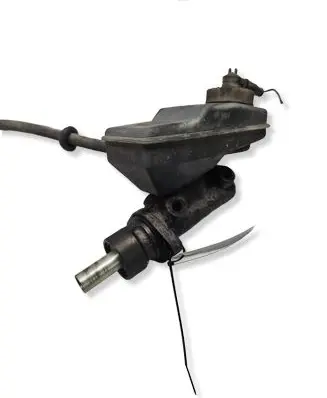 Volkswagen Transporter - Caravelle T4 Master brake cylinder 701611303E