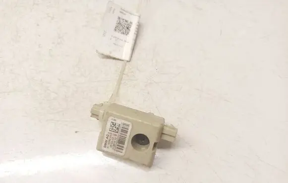 BMW 5 GT F07 Antenna control unit 911826206