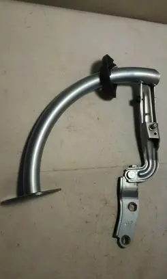 Volkswagen PASSAT B6 Tailgate/trunk/boot hinge 3C5827302