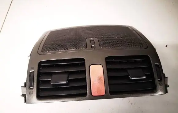 Toyota Auris 150 Dash center air vent grill 8433202130