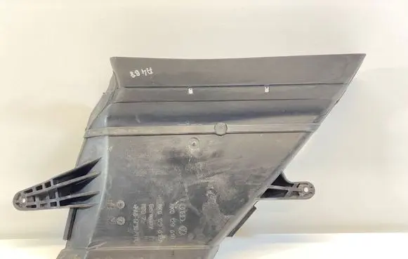Audi A4 S4 B8 8K Air intake duct part 8K0129618