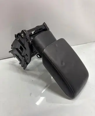 Audi A4 S4 B8 8K Armrest 8K0864283 0000244001