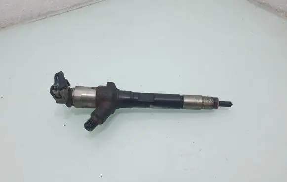 Mazda 6 Fuel injector R2AA13H50 MK004800