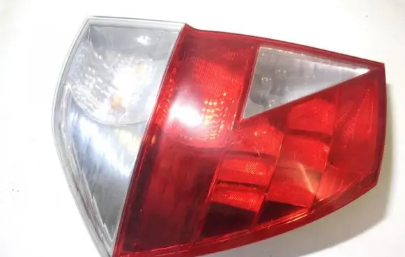 Honda FR-V Rear/tail lights