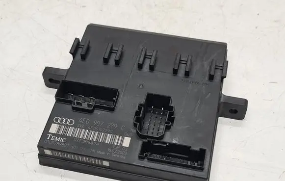 Audi A8 S8 D3 4E Comfort/convenience module 4E0907279C 4E0910279C