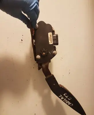Cadillac CTS Accelerator throttle pedal 10379038