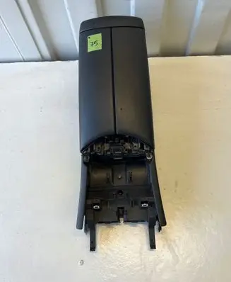 Mercedes-Benz C W205 Armrest 1259954