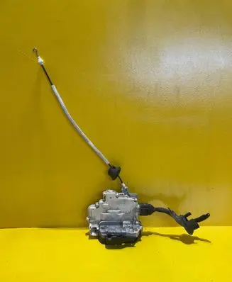 Audi A6 S6 C6 4F Front door lock 4F2837016