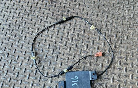Dodge Charger Keyless system antenna P68067533AI 68067533AI